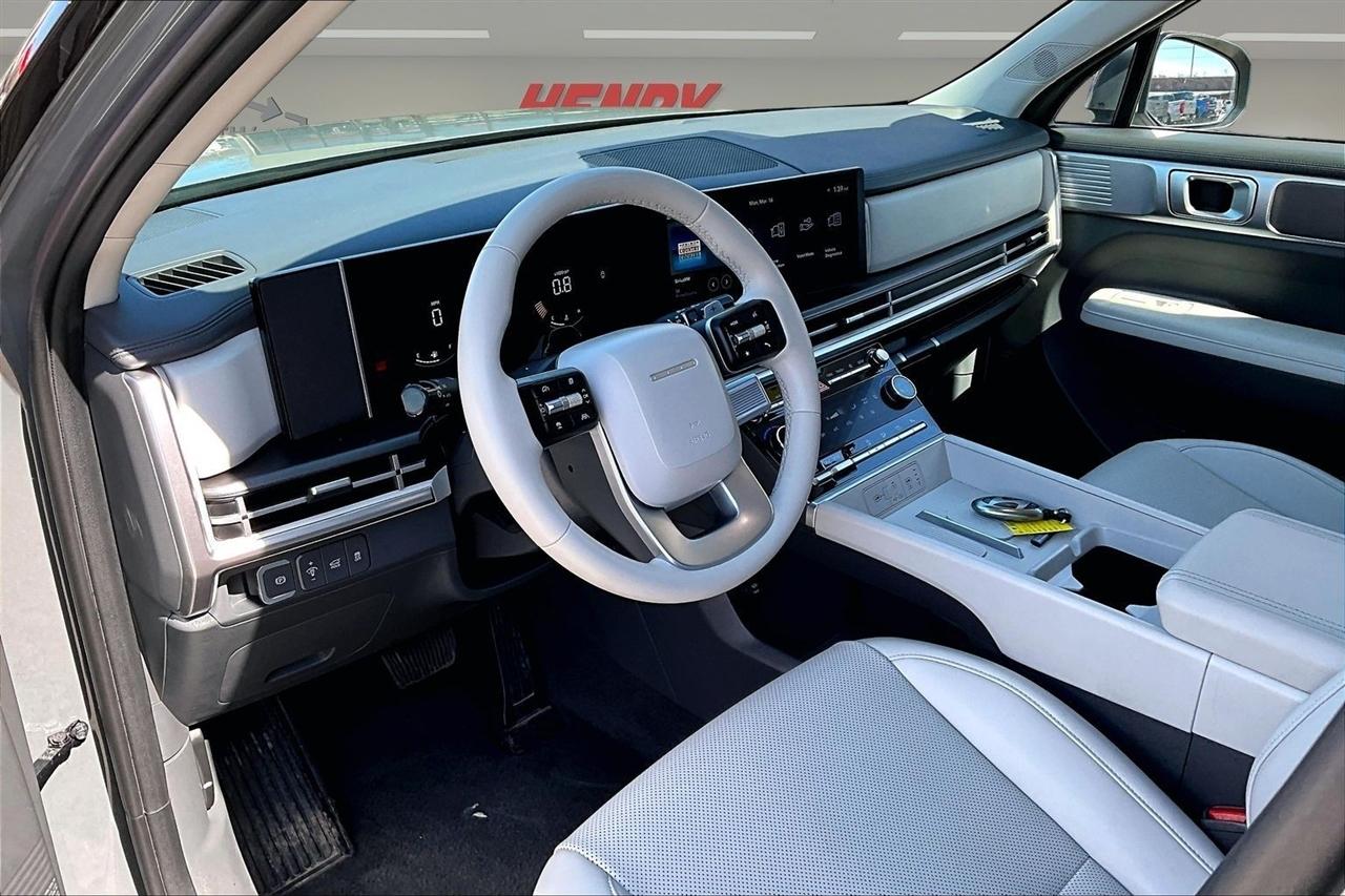 Hyundai Santa Fe SEL AWD 2025