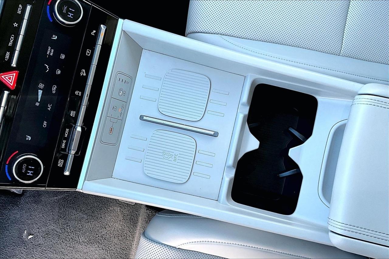 Hyundai Santa Fe SEL AWD 2025