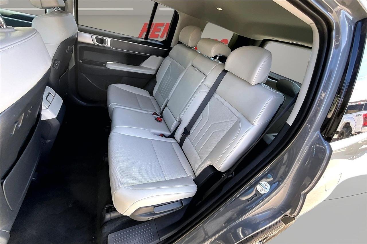 Hyundai Santa Fe SEL AWD 2025