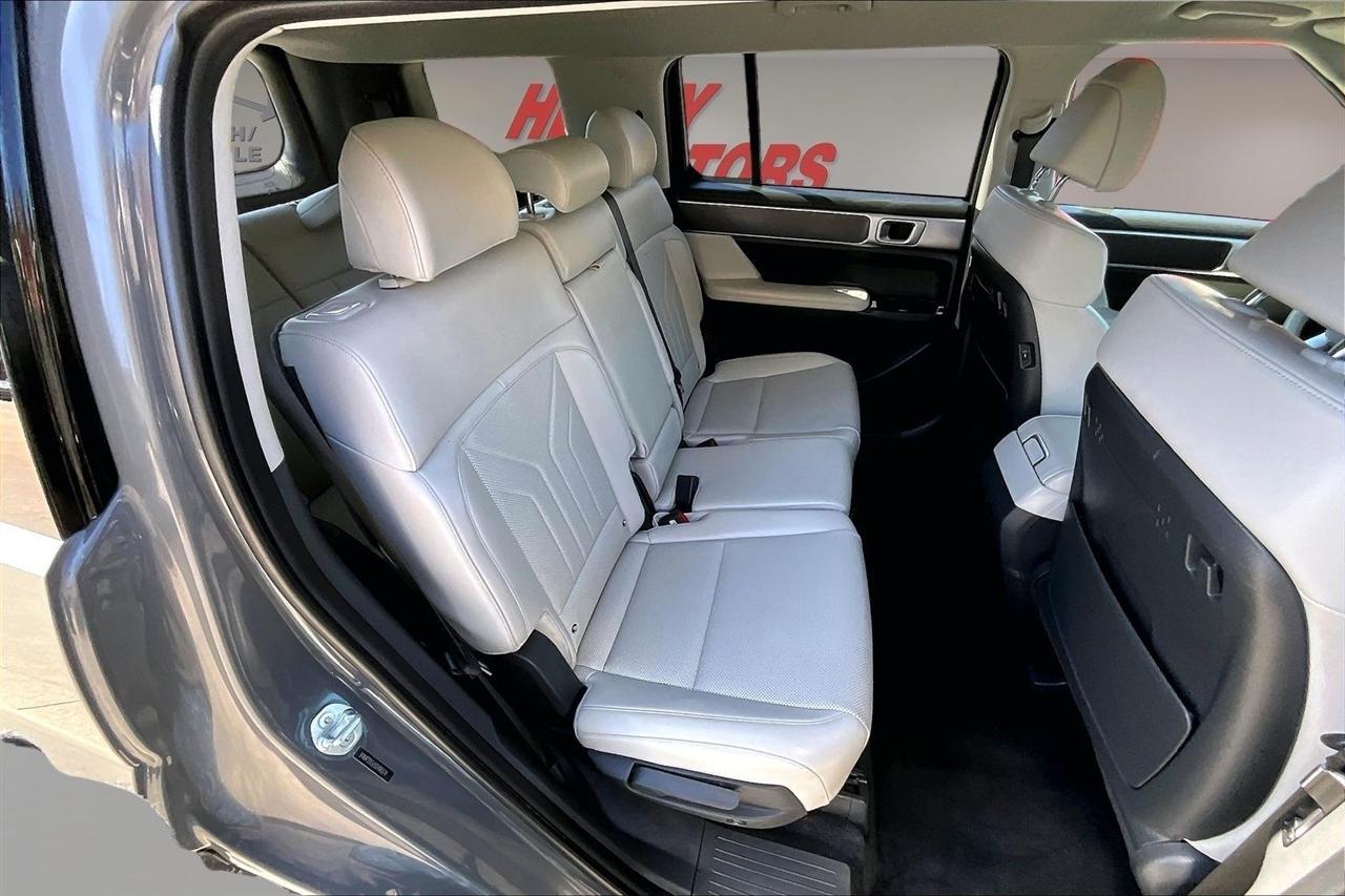 Hyundai Santa Fe SEL AWD 2025