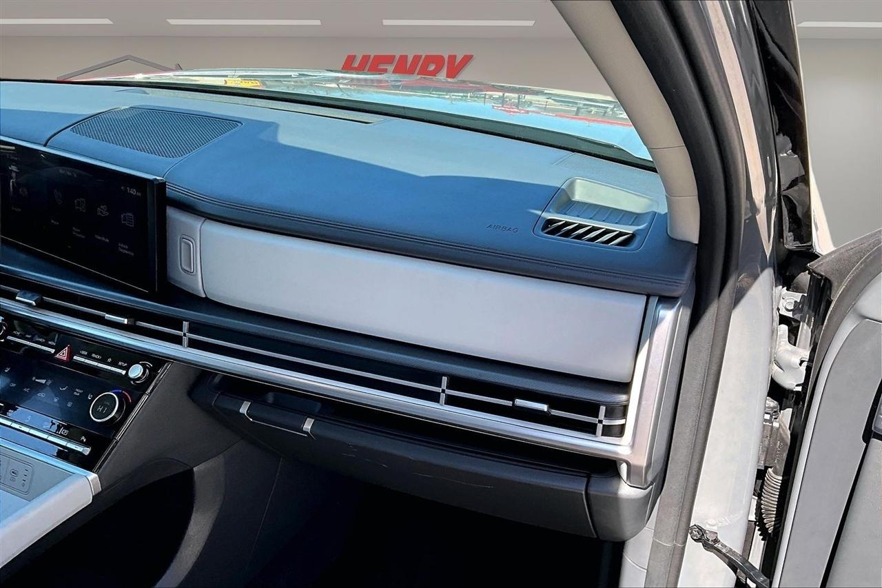 Hyundai Santa Fe SEL AWD 2025