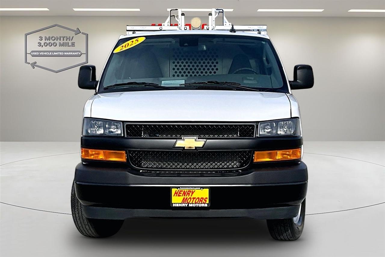 Chevrolet Express Cargo Van RWD 2500 155" 2025