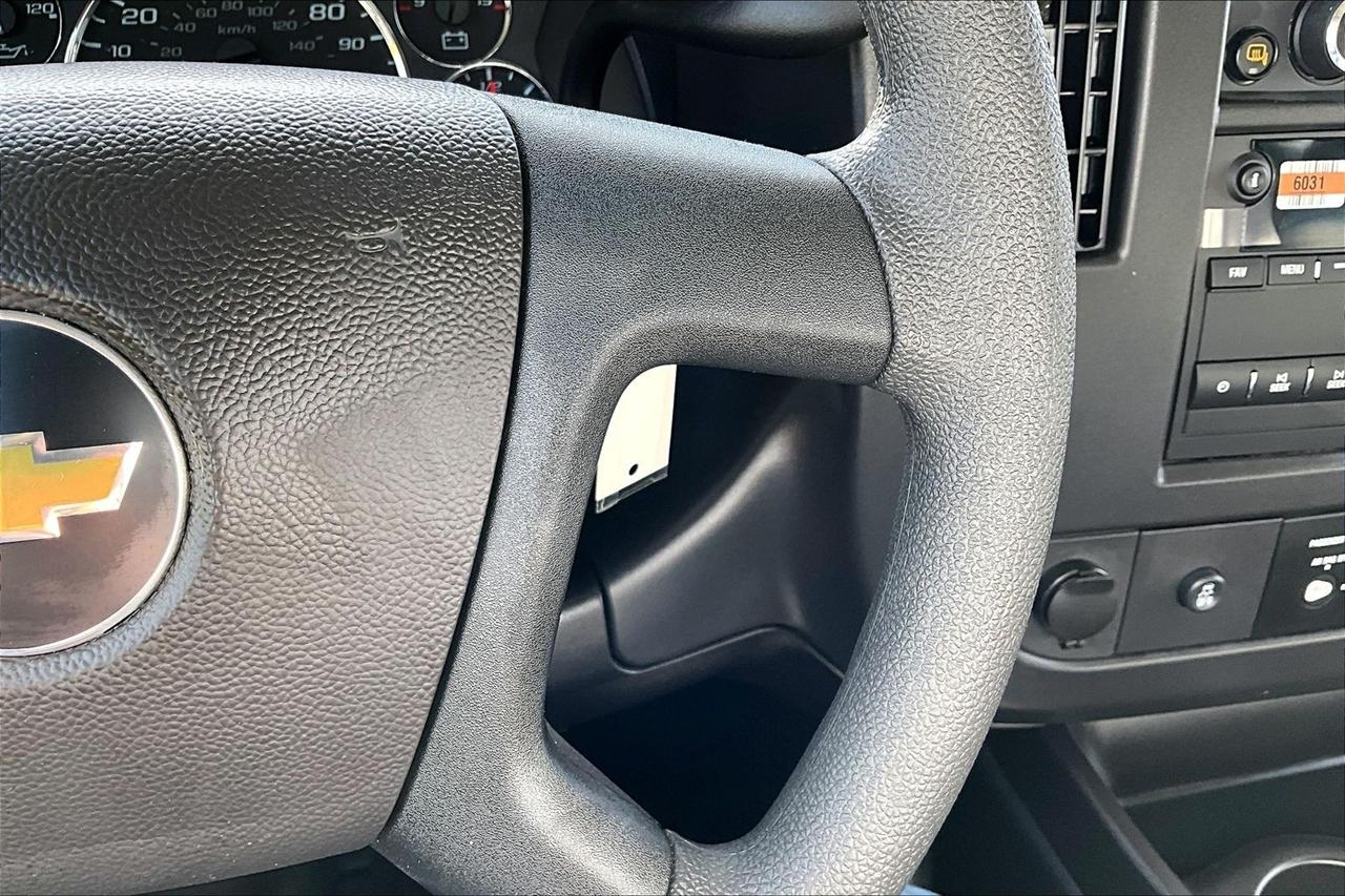 Chevrolet Express Cargo Van RWD 2500 155" 2025