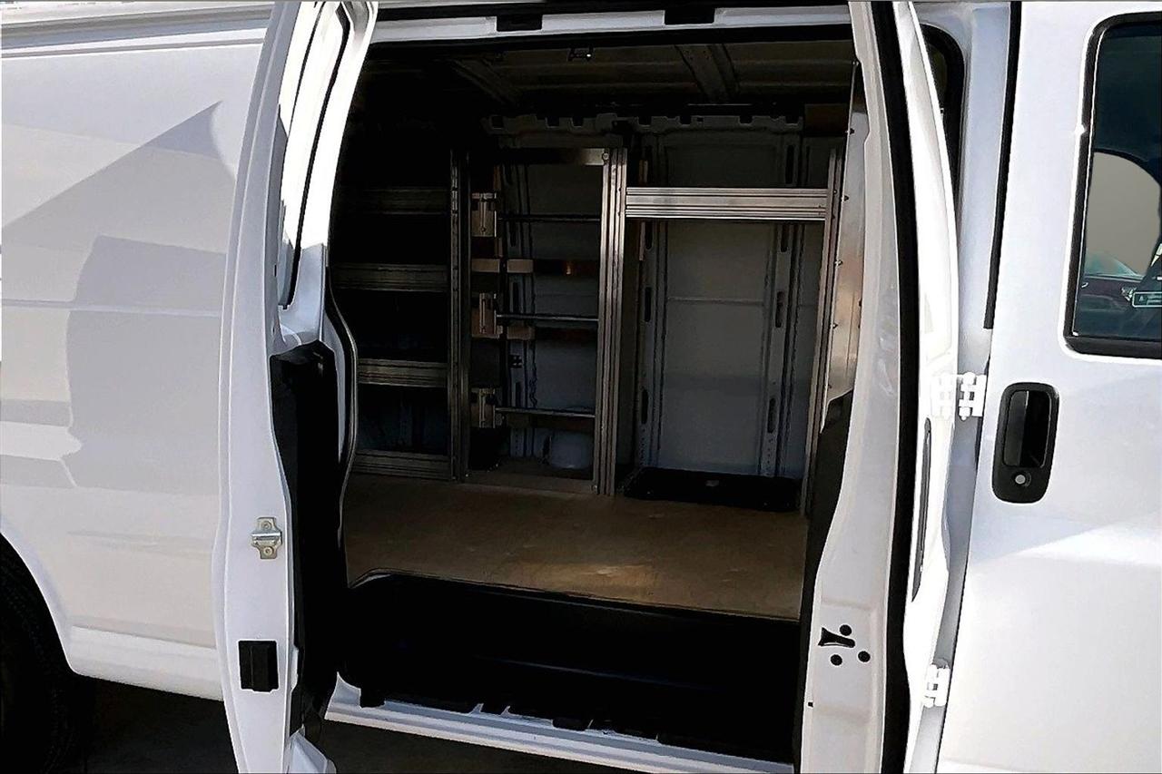 Chevrolet Express Cargo Van RWD 2500 155" 2025
