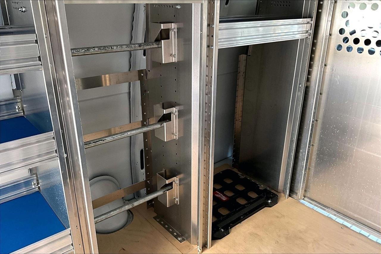 Chevrolet Express Cargo Van RWD 2500 155" 2025