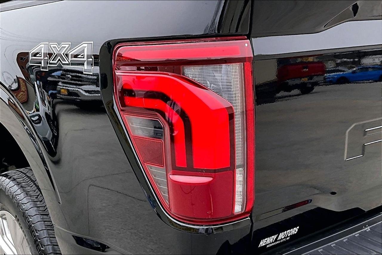 Ford F-150 Lariat 4WD SuperCrew 5.5' Box 2024