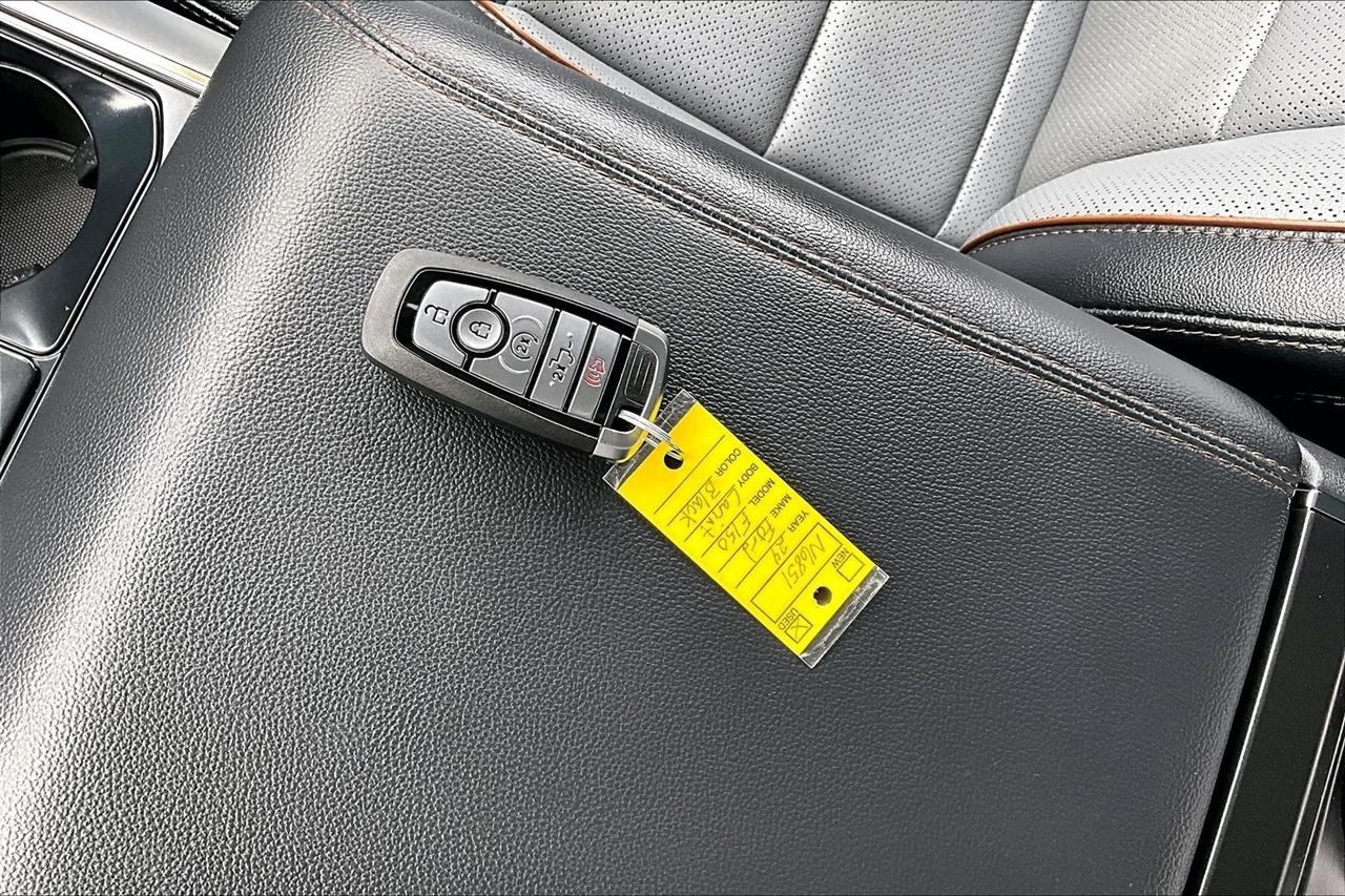 Ford F-150 Lariat 4WD SuperCrew 5.5' Box 2024