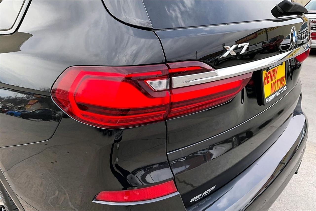 BMW X7 xDrive50i Sports Activity Vehicle 2019