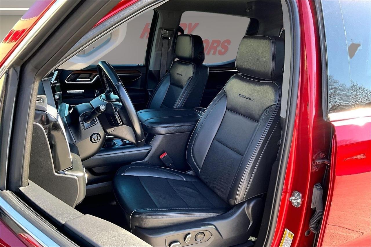 GMC Sierra 1500 4WD Crew Cab 147" Denali 2023