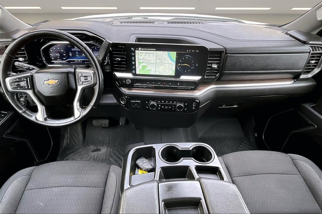 Chevrolet Silverado 1500  2025