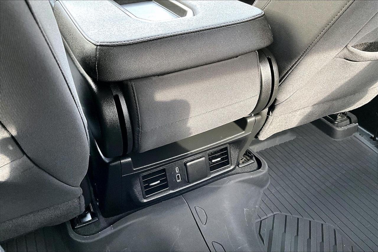 Chevrolet Silverado 1500  2025