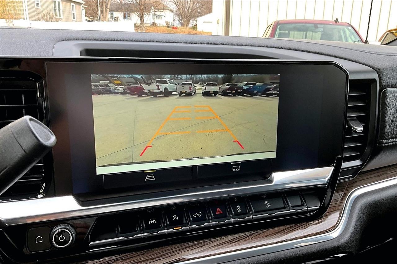 Chevrolet Silverado 1500  2025