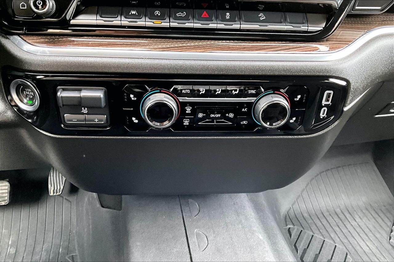 Chevrolet Silverado 1500  2025