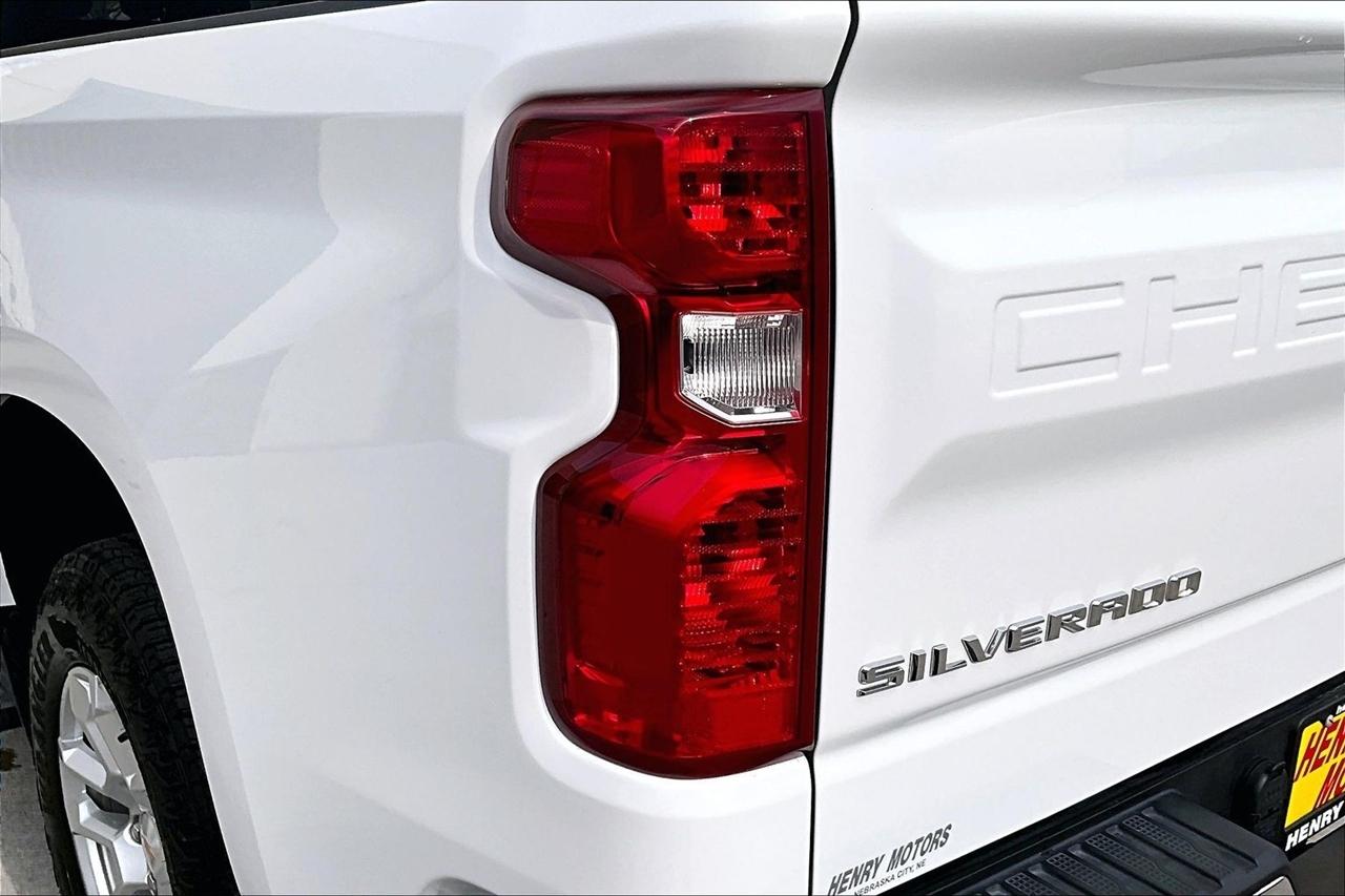 Chevrolet Silverado 1500  2025