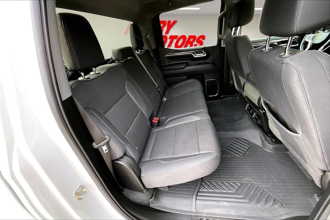 Chevrolet Silverado 1500  2025