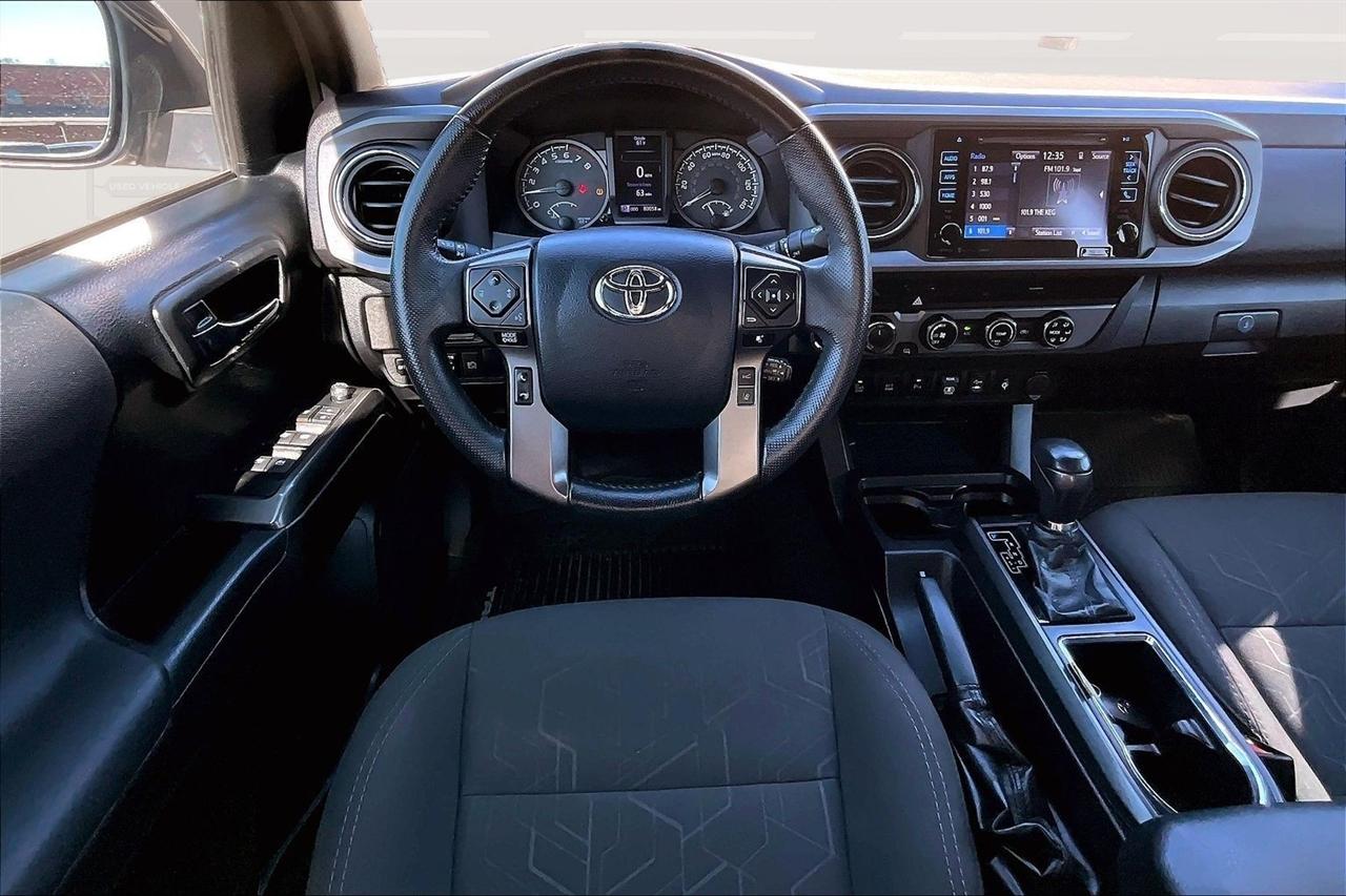 Toyota Tacoma TRD Off Road Double Cab 5' Bed V6 4x4 MT (Natl) 2018