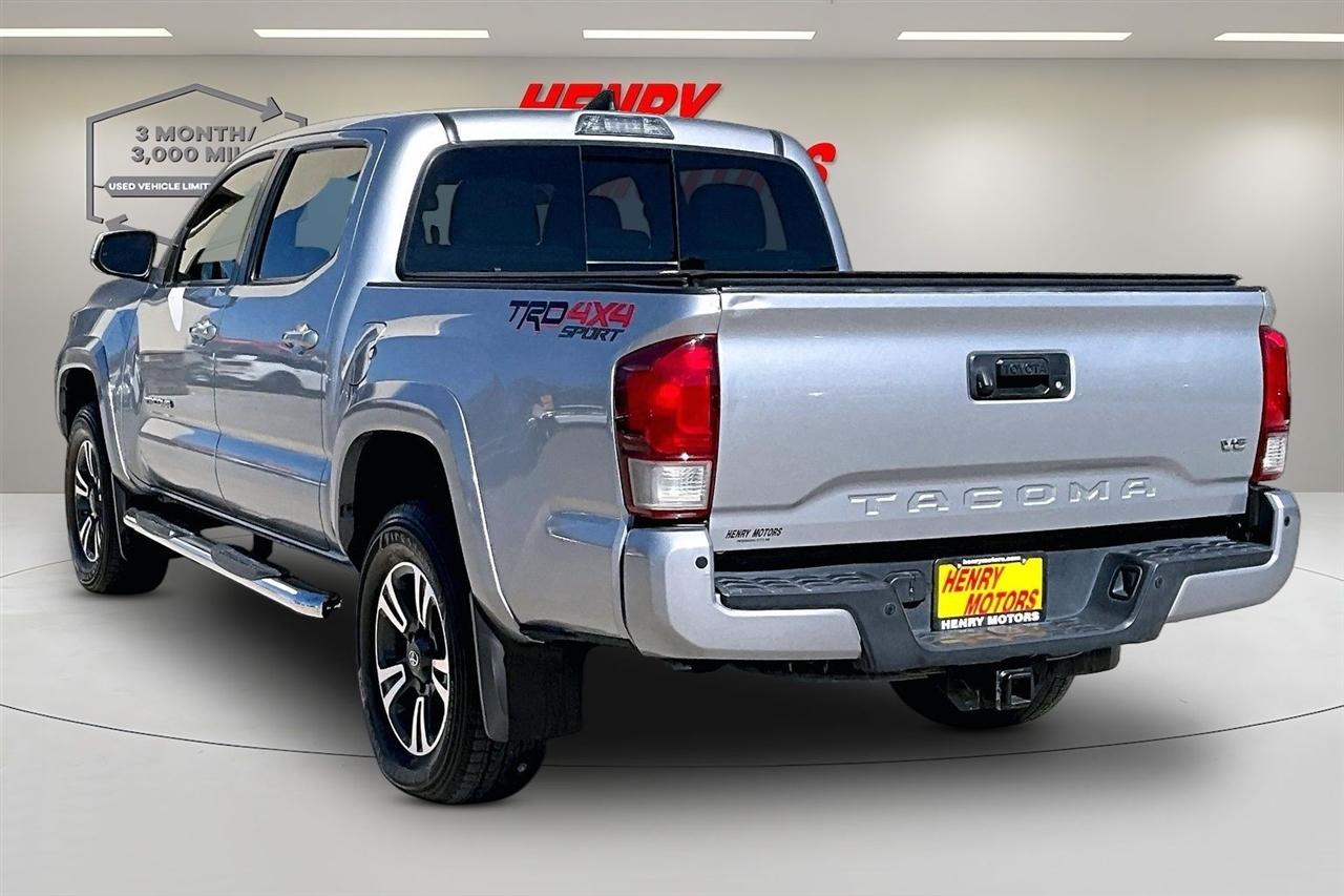 Toyota Tacoma TRD Off Road Double Cab 5' Bed V6 4x4 MT (Natl) 2018