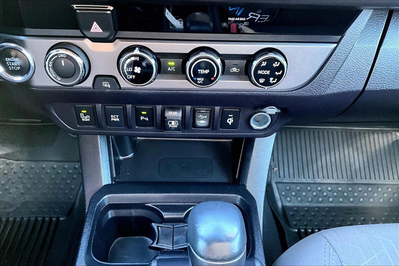 Toyota Tacoma TRD Off Road Double Cab 5' Bed V6 4x4 MT (Natl) 2018