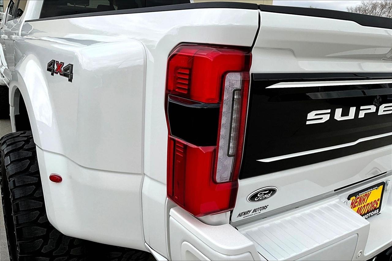 Ford Super Duty F-450 DRW  2026