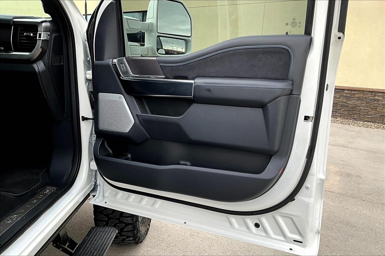 Ford Super Duty F-450 DRW  2026