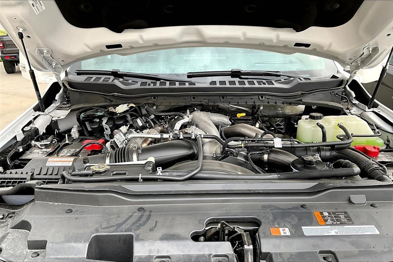 Ford Super Duty F-450 DRW  2026