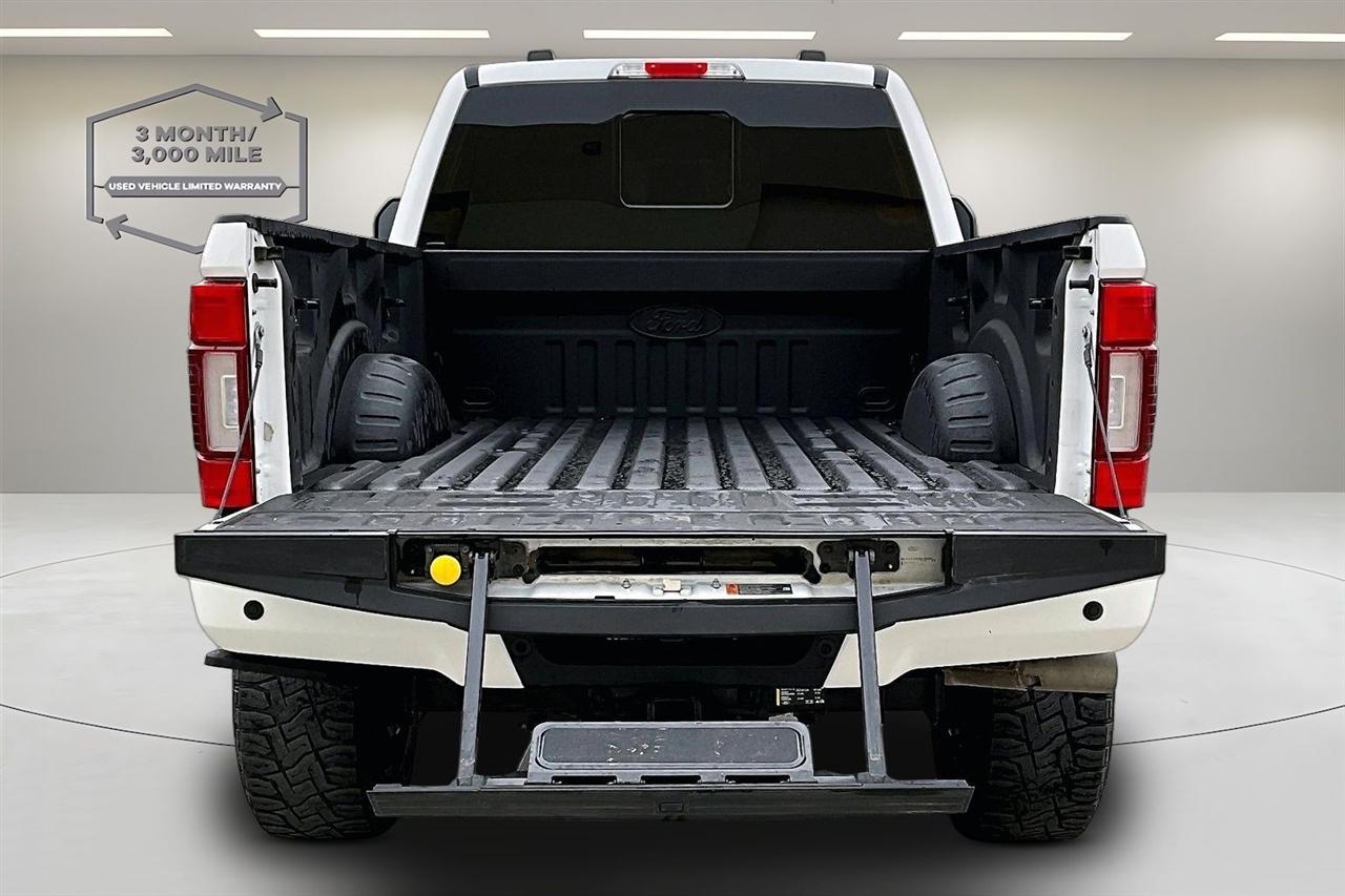 Ford Super Duty F-250 SRW King Ranch 4WD Crew Cab 8' Box 2022
