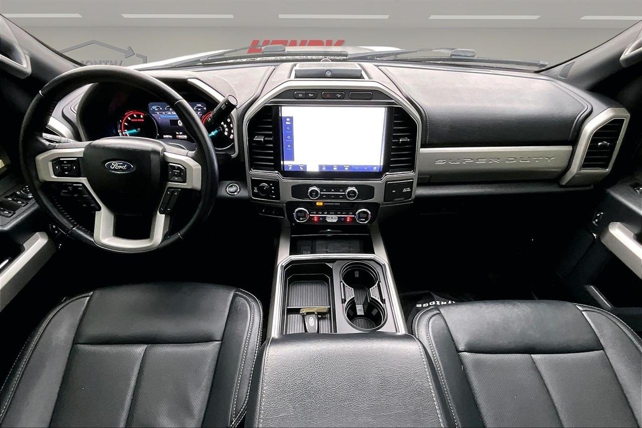 Ford Super Duty F-250 SRW King Ranch 4WD Crew Cab 8' Box 2022