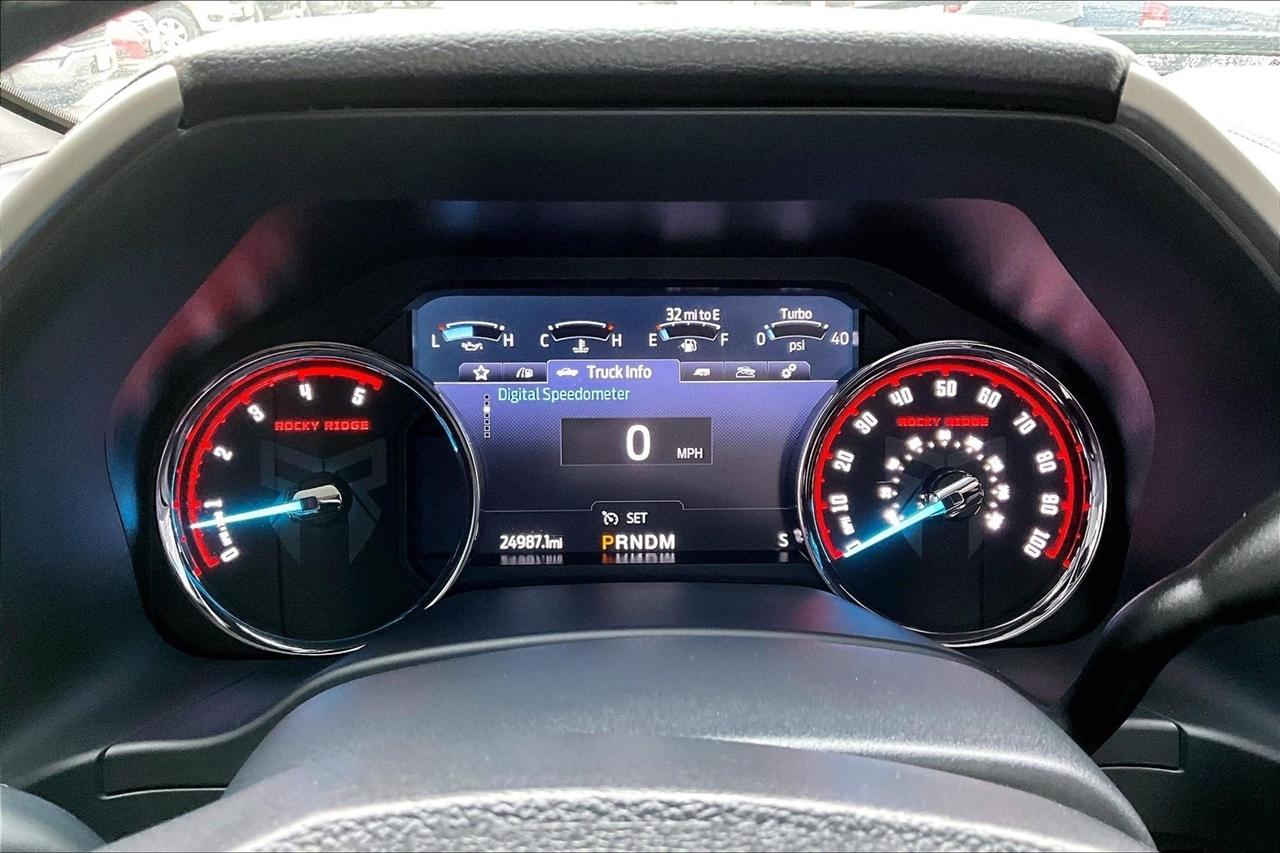 Ford Super Duty F-250 SRW King Ranch 4WD Crew Cab 8' Box 2022