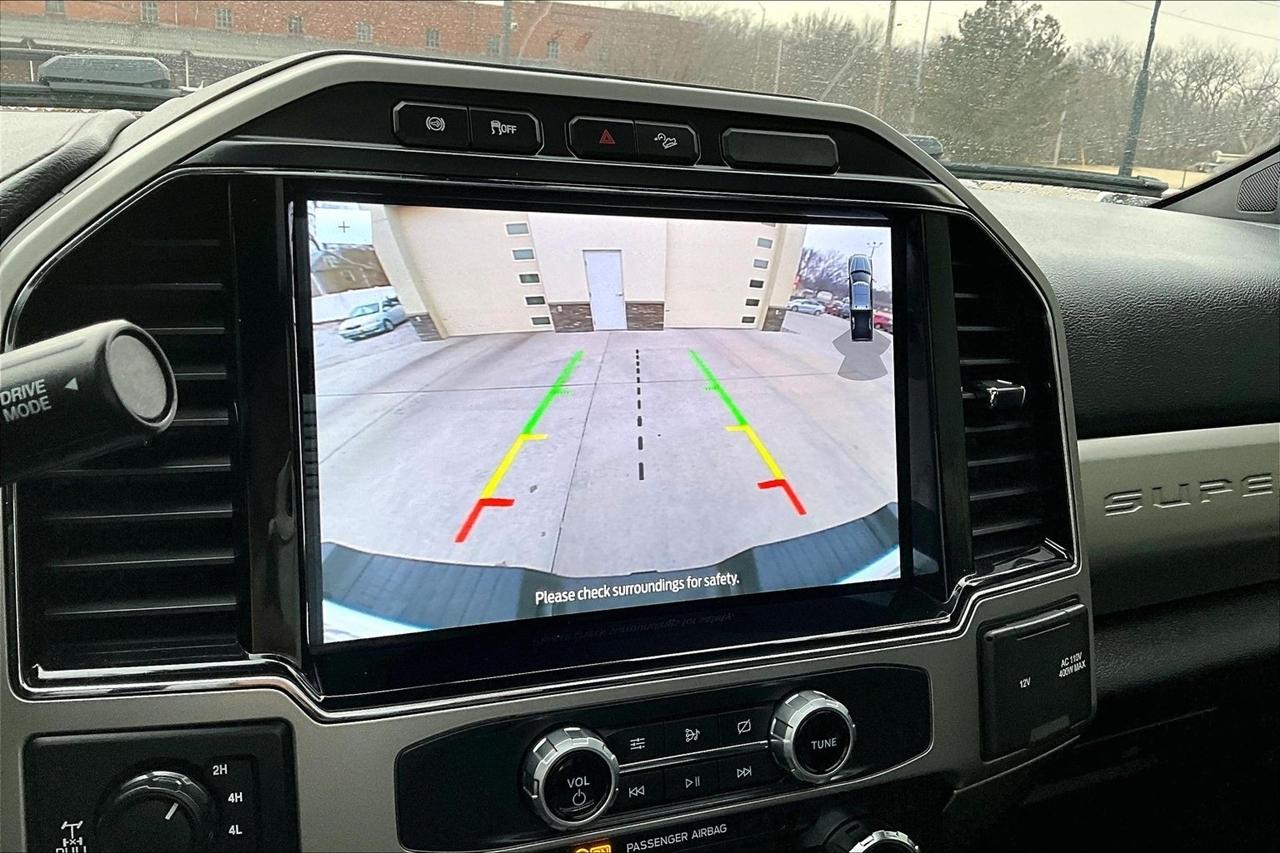 Ford Super Duty F-250 SRW King Ranch 4WD Crew Cab 8' Box 2022