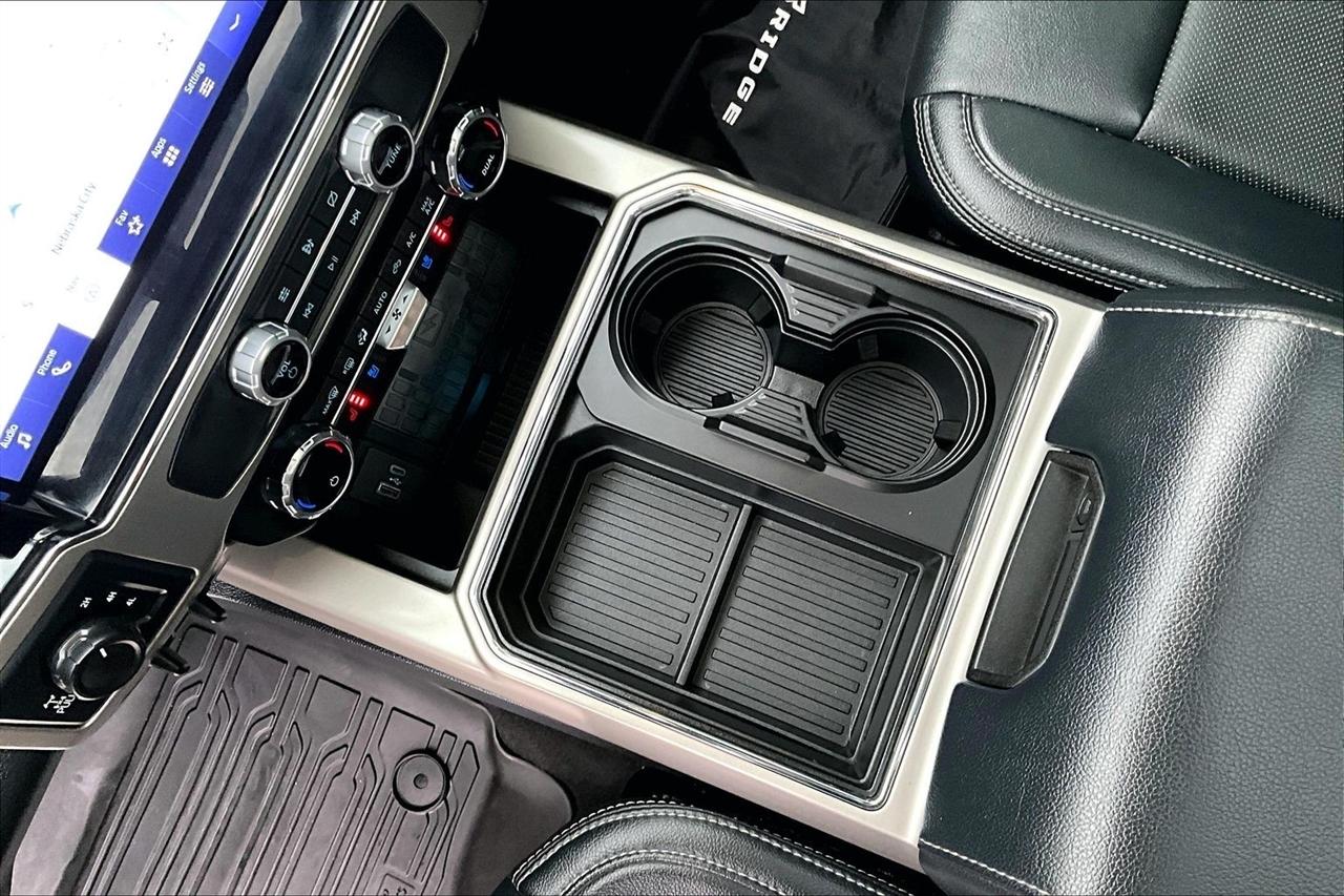 Ford Super Duty F-250 SRW King Ranch 4WD Crew Cab 8' Box 2022