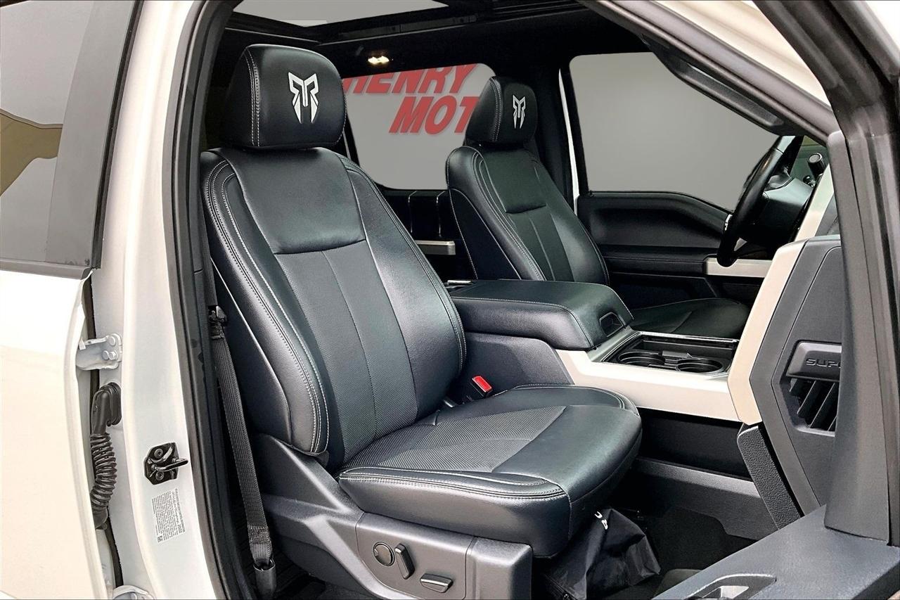 Ford Super Duty F-250 SRW King Ranch 4WD Crew Cab 8' Box 2022