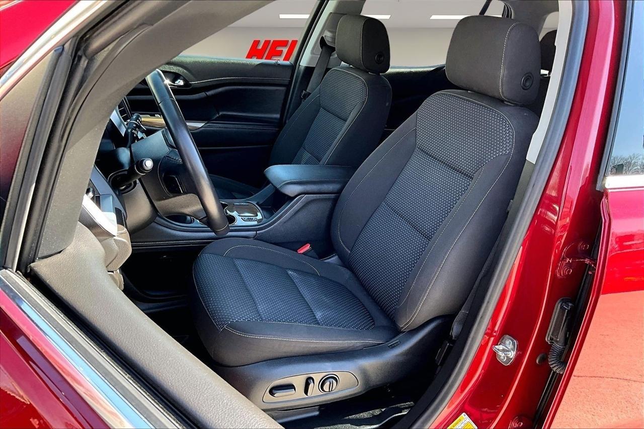 GMC Acadia FWD 4dr SLE 2020