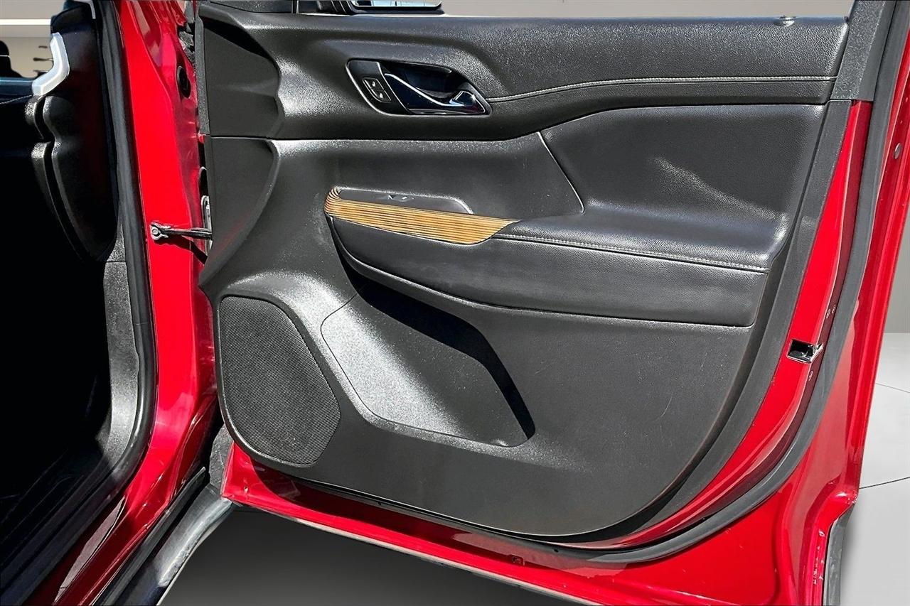 GMC Acadia FWD 4dr SLE 2020