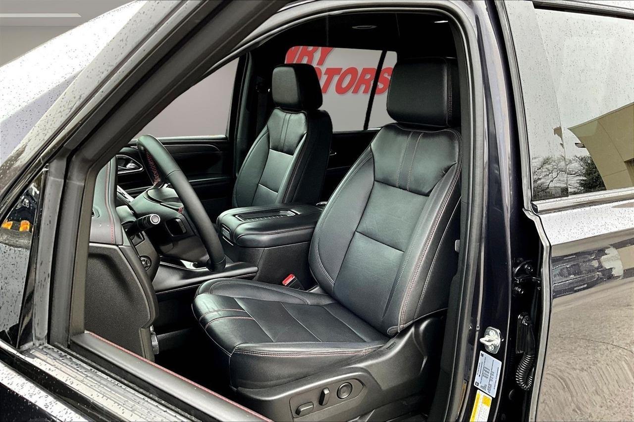 Chevrolet Tahoe 4WD 4dr RST 2024