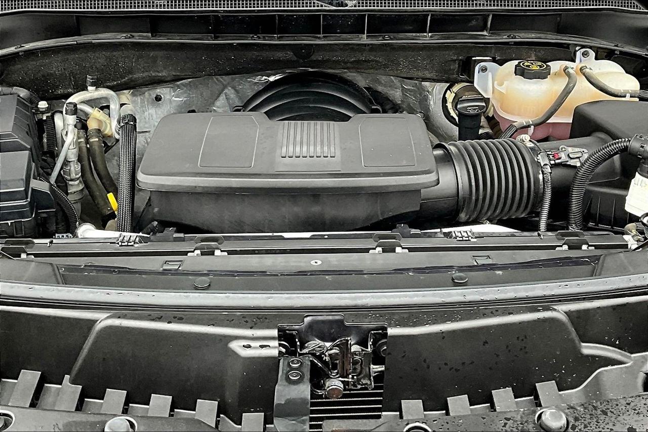 Chevrolet Tahoe 4WD 4dr RST 2024