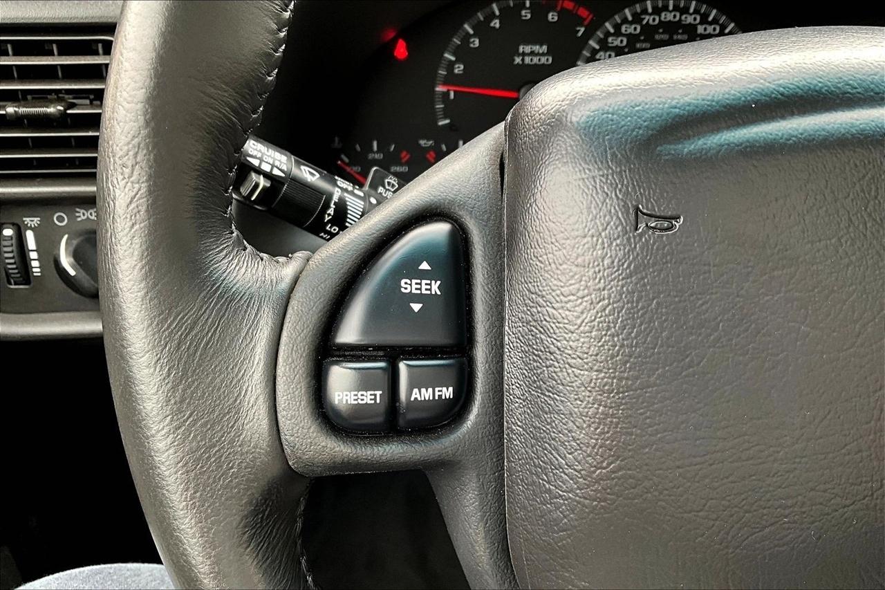 Chevrolet Camaro  2002