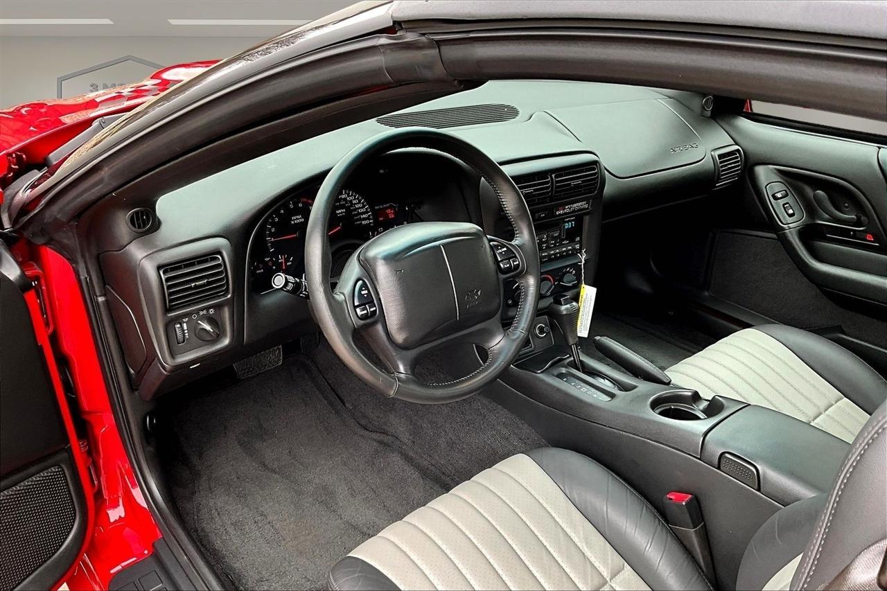 Chevrolet Camaro  2002