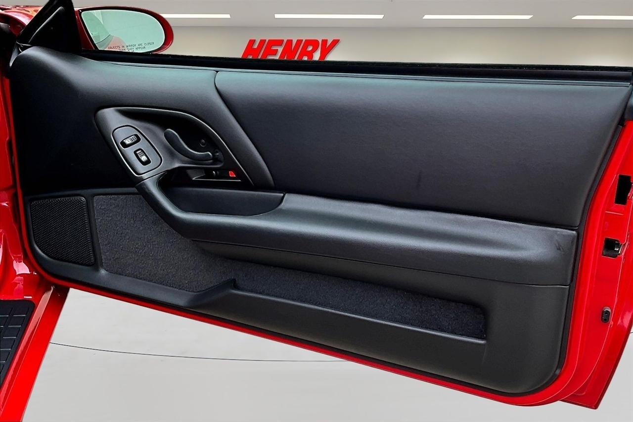 Chevrolet Camaro  2002