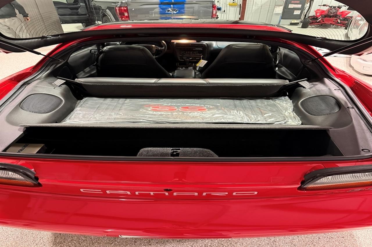 Chevrolet Camaro  2002