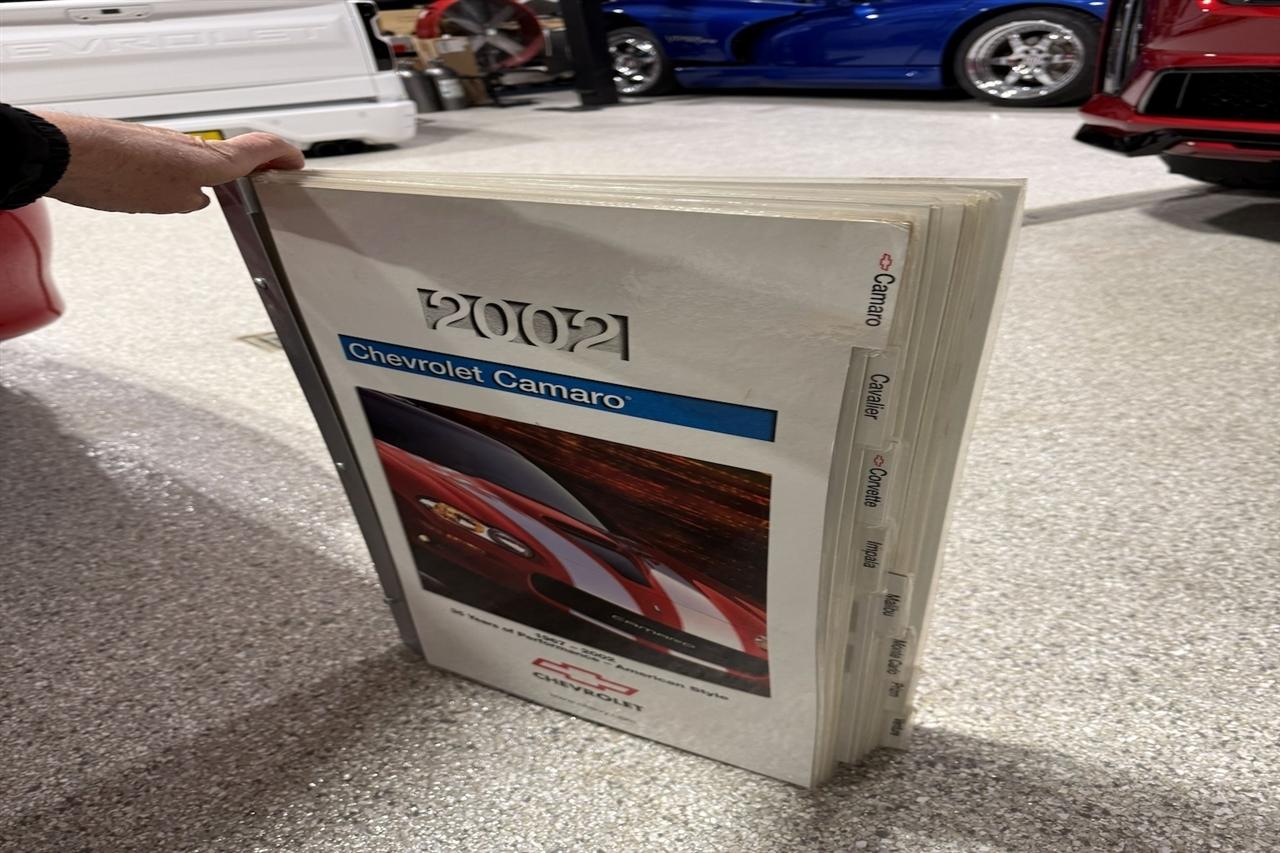 Chevrolet Camaro  2002