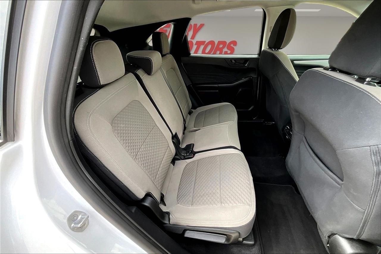Ford Escape SE Hybrid FWD 2022