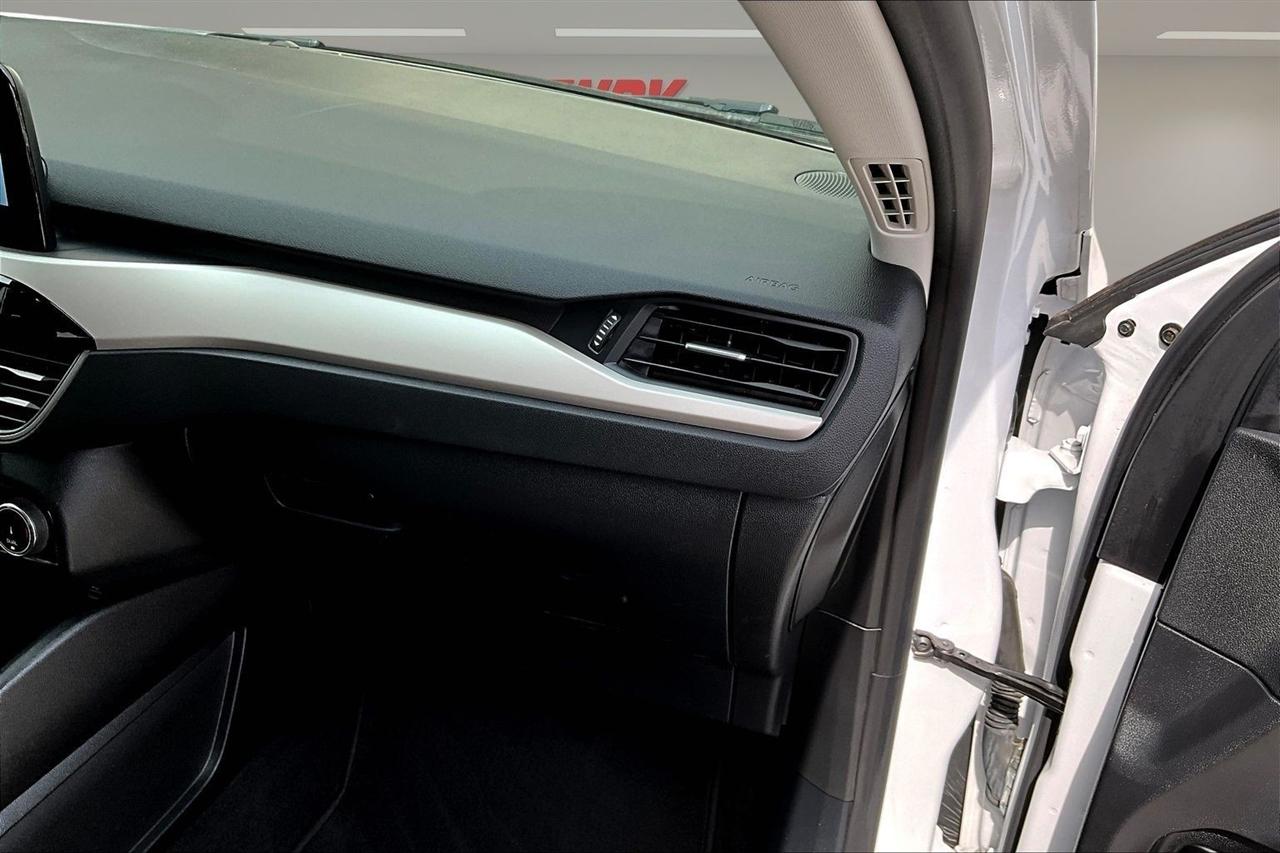 Ford Escape SE Hybrid FWD 2022