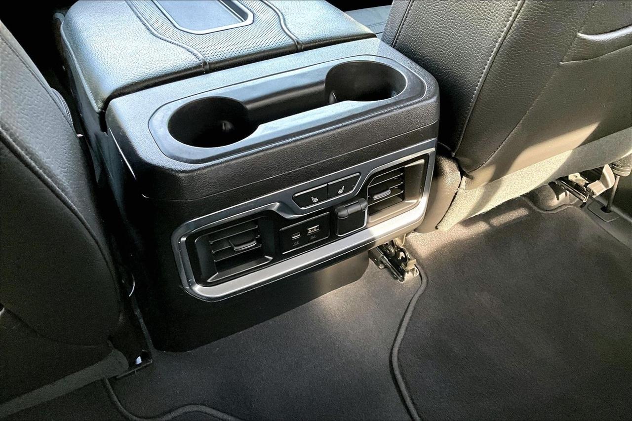 GMC Sierra 1500 4WD Crew Cab 147" Denali 2019