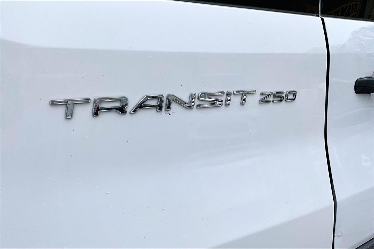 Ford Transit Cargo Van T-250 148" Low Rf 9000 GVWR Swing-Out RH Dr 2015