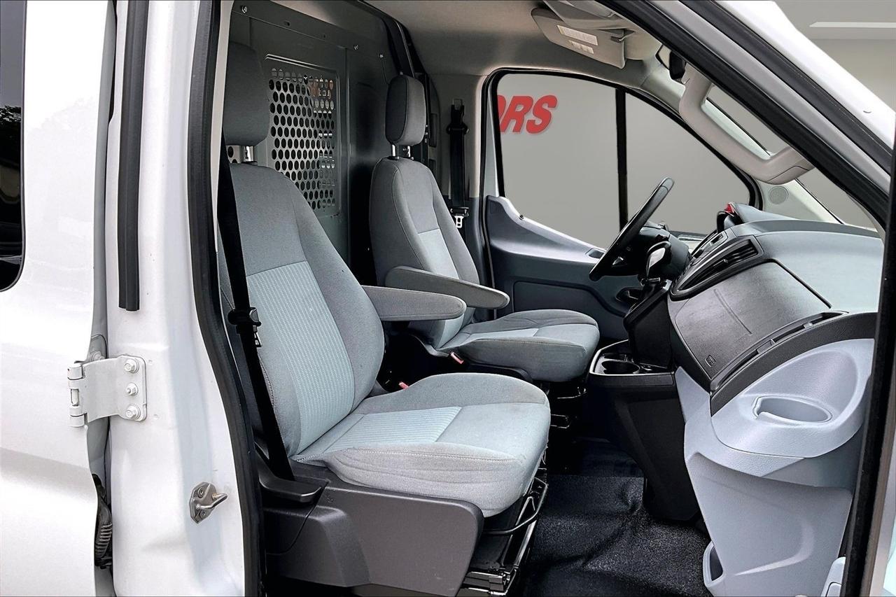 Ford Transit Cargo Van T-250 148" Low Rf 9000 GVWR Swing-Out RH Dr 2015
