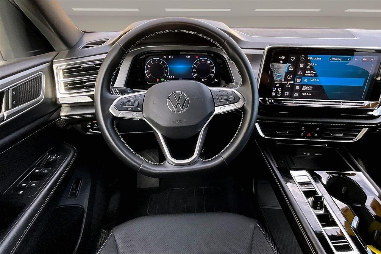 Volkswagen Atlas Cross Sport 2.0T SE w/Technology 4MOTION 2025