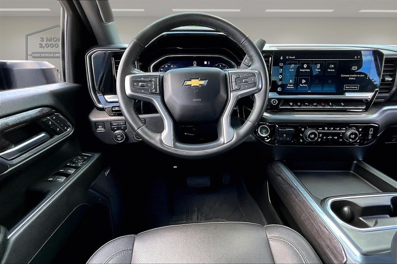 Chevrolet Silverado 3500HD 4WD Crew Cab 159" LTZ 2024