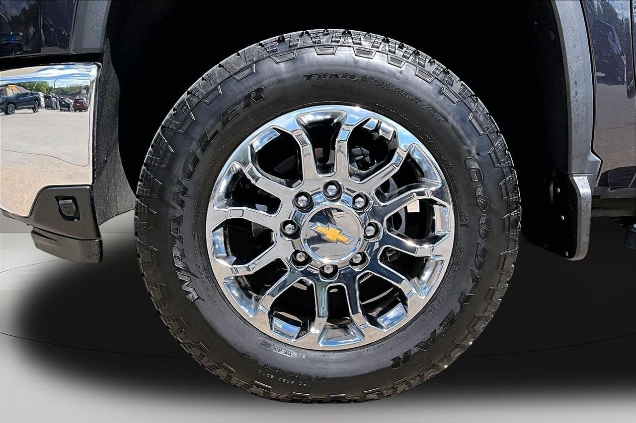 Chevrolet Silverado 3500HD 4WD Crew Cab 159" LTZ 2024