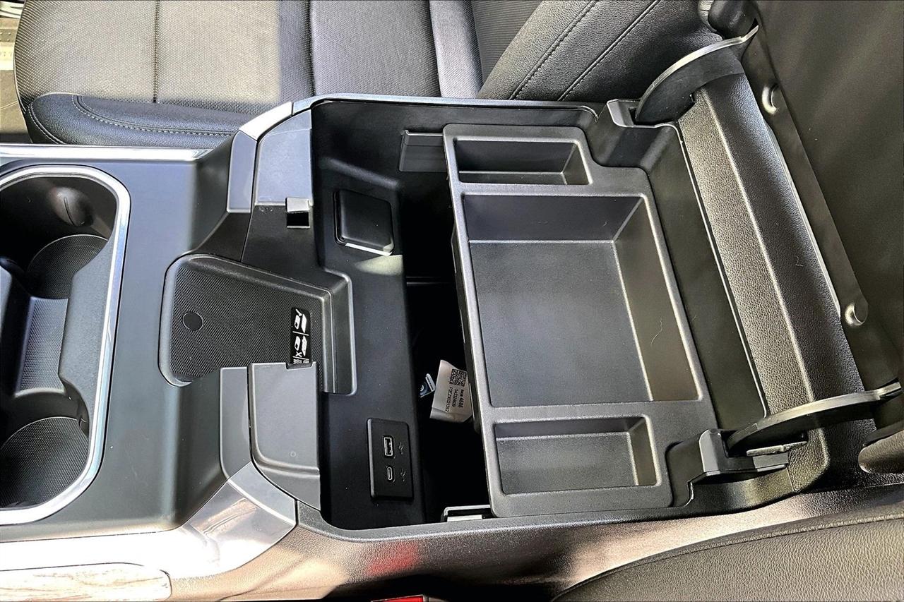 Chevrolet Silverado 3500HD 4WD Crew Cab 159" LTZ 2024