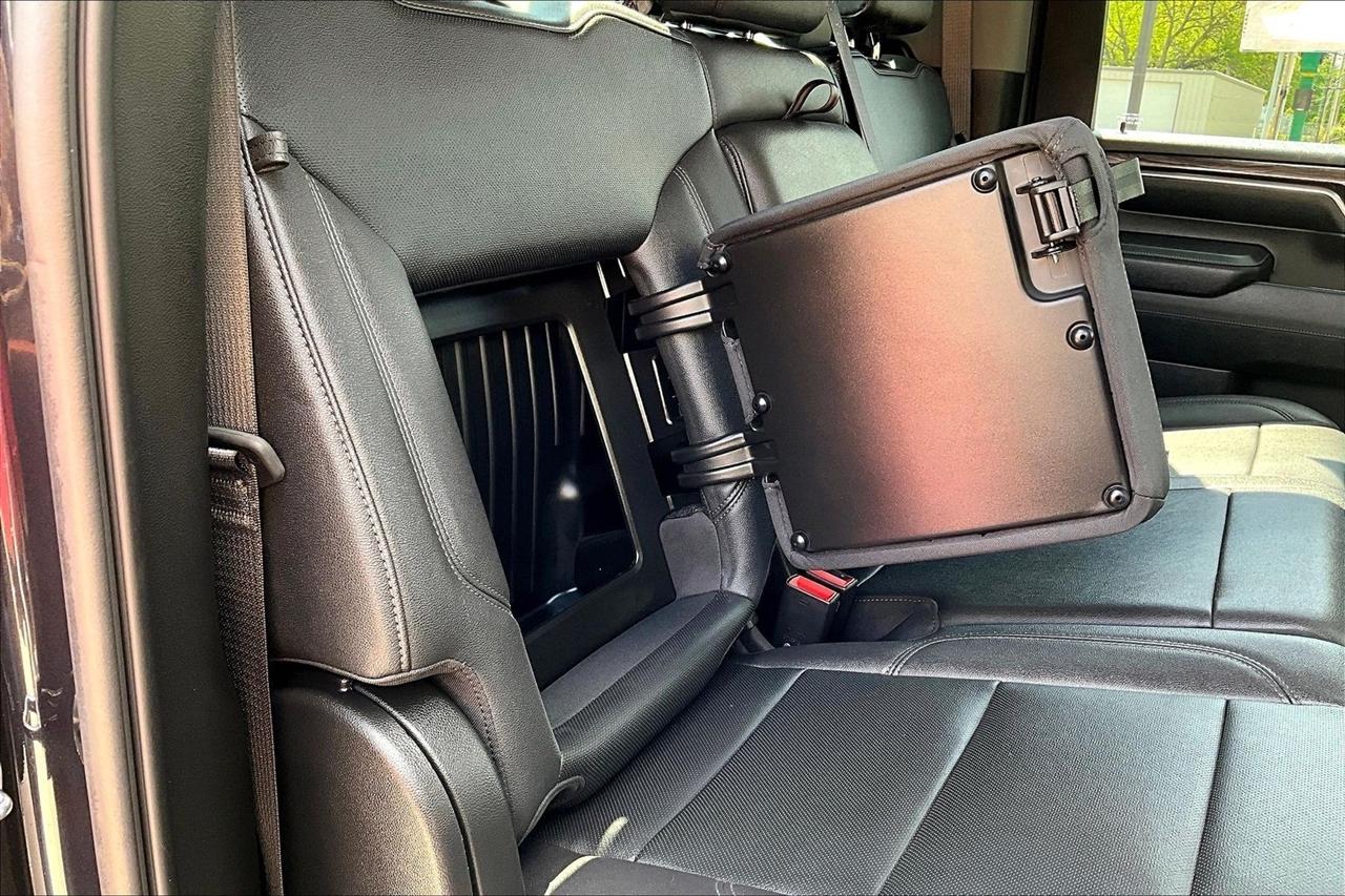 Chevrolet Silverado 3500HD 4WD Crew Cab 159" LTZ 2024